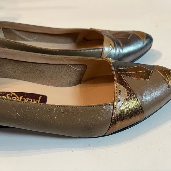 Jack Rogers Vintage Women’s Sz 7.5 Heels 3 Dimensional Face Graphic shoes - Picture 9 of 9